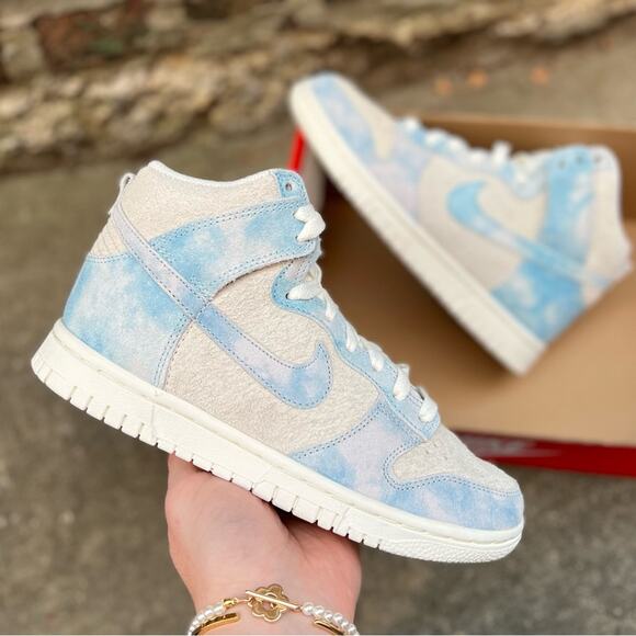 Nike Shoes - Nike Dunk High Special Edition Celestine Blue Sail Suede Sneaker Womens 5 NEW